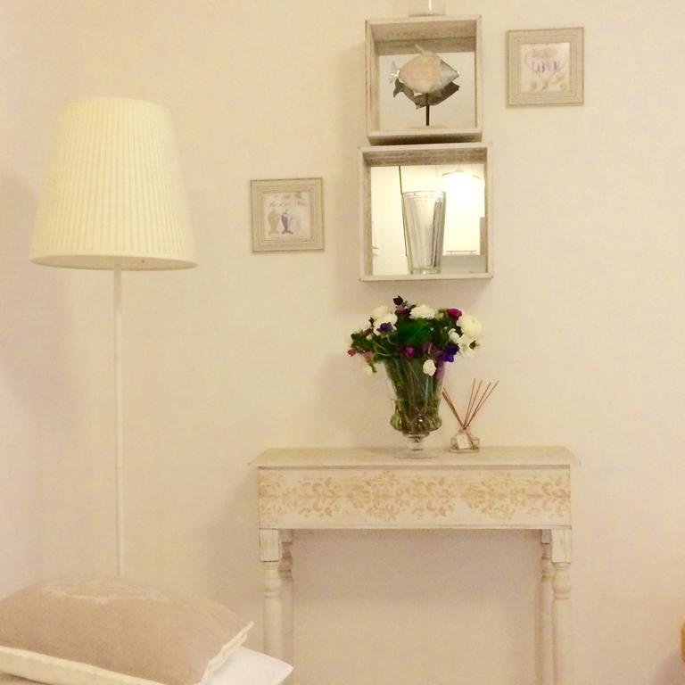 Studio Chateau - Vieux ニース 部屋 写真